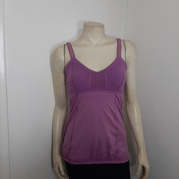 Lululemon Workout top sz 6....in great condition.. - Picture 2 of 5